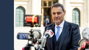 Bollette tra dazi e scenari futuri, cosa accadrà nel 2025. Parla Besseghini (presidente ARERA)