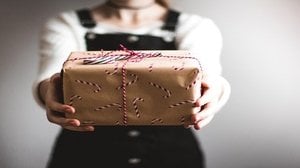 Regali di Natale per lei, 20 idee regalo sotto i 50 euro