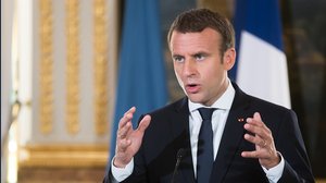 Perché Emmanuel Macron teme una guerra civile