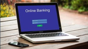 I conti bancari esteri (comprese le banche digitali) devono essere dichiarati al Fisco