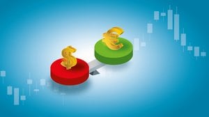 Cambiare euro in dollari, dove conviene? Consigli utili
