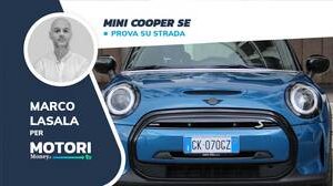 MINI Cooper SE: il go-kart feeling diventa elettrico 