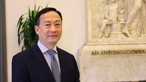 Vi racconto come l'economia del Vietnam continua a crescere. Intervista all'ambasciatore del Vietnam in Italia Duong Hai Hung