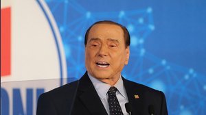 Forza Italia tra Meloni e Calenda: cosa succederà al partito di Berlusconi
