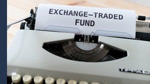 Investire 10.000 euro in ETF, tutto quello che i guru di Instagram non ti dicono