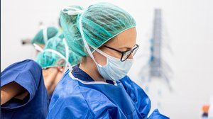 Medici che non si vaccinano rischiano la radiazione