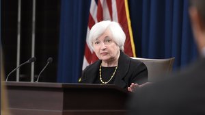 Crisi delle banche e recessione, Janet Yellen smentisce i pessimisti: “L'economia continuerà a crescere”