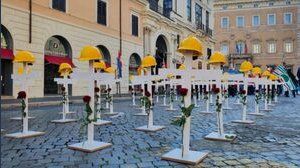 Fuori dai salotti romani, un Paese che piange: noi diciamo “Basta”