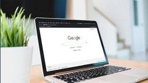 Elimina immediatamente la cronologia delle ricerche di Google