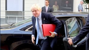 Regno Unito, Johnson lancia l'«exit strategy»: i 3 strumenti per vincere la pandemia
