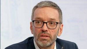L'FPÖ troppo «filo-russo»? Le mosse dell'establishment contro il partito anti-sanzioni