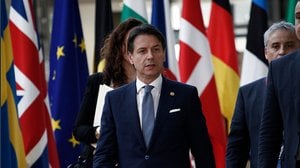 Pensioni d'invalidità, aumento ufficiale: l'annuncio di Conte che svela l'importo