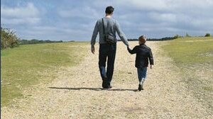 Passeggiata genitore-figlio: si può o no?