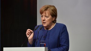 Guerra Ucraina, la grande bugia svelata da Merkel e Hollande