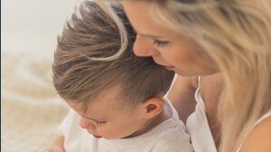 Orecchini ai bambini, serve il consenso dell'altro genitore?