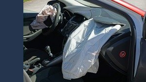 Airbag difettosi su 30 milioni di auto: indagine al via su queste case auto