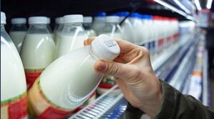 Addio al latte fresco? Perché dal 2023 potrebbe restare solo quello a lunga conservazione