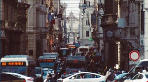 Insulti e minacce alla guida, quando sono un reato e cosa si rischia