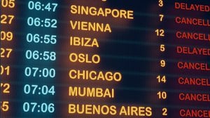Volo cancellato oggi per guasti informatici, come avere il rimborso del biglietto aereo?