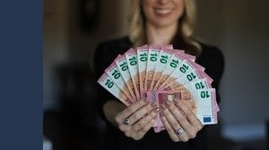 Come funziona il Mini Prestito BancoPosta di importi di 1.000, 2.000 e 3.000 euro per chi ha la PostePay Evolution?