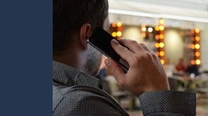 Il tuo telefono si surriscalda senza motivo? Probabilmente stai sbagliando questa cosa