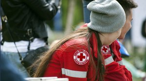 Raccolta fondi Ucraina, campagna Unicef, Unhcr e Croce Rossa: numero verde e costi