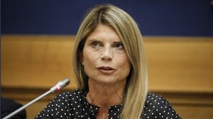Quanto guadagna Laura Ravetto, la deputata di Fn che ha preferito Vannacci a Salvini