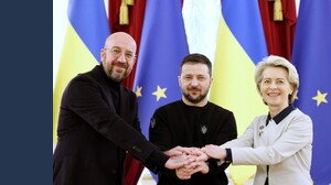 Il destino dell'Europa? Incastrata tra Regno Unito e Stati Uniti, senza una via d'uscita