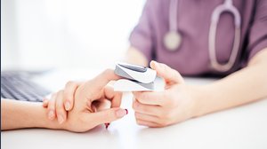 Saturimetro gratis in farmacia: chi può richiederlo e perché è importante