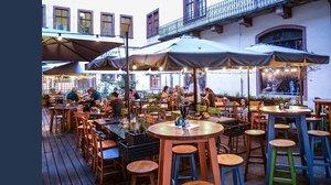 Una famosa catena italiana di ristoranti dichiara bancarotta negli USA. Ancora