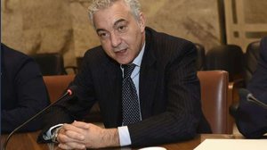 Quanto guadagna Domenico Arcuri? Stipendio e biografia dell'ex commissario per l'emergenza Covid