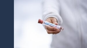 Covid, torna il tampone obbligatorio: ecco dove e chi deve farlo