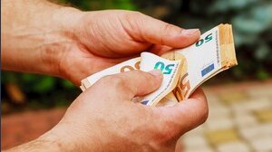 Bonus 300 euro per chi guadagna 15.000 euro l'anno, ecco come