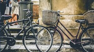 Bonus 100 euro in arrivo per chi si sposta in bici (ma solo in questa città storica)