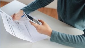 Il tuo smartphone ti spia davvero? Ecco cosa registra ogni giorno (dati alla mano)