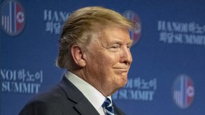 Trump: ecco il piano per riaprire a maggio. Ma resta il nodo tamponi