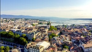 La Svizzera cerca italiani per lavorare. Stipendio medio di 70.000 euro l'anno
