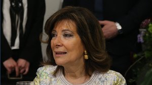 Quanto guadagna Elisabetta Casellati? Stipendio e biografia della ministra del governo Meloni