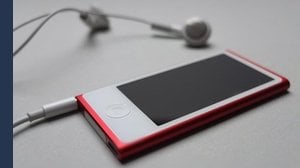 Se hai un vecchio iPod in casa puoi rivenderlo a centinaia di euro. La GenZ ne va matta
