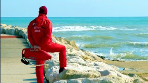Quanto guadagna un bagnino, lo stipendio per la stagione 2024