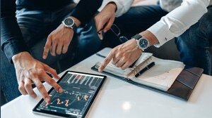 Gli insider stanno scaricando queste 10 azioni
