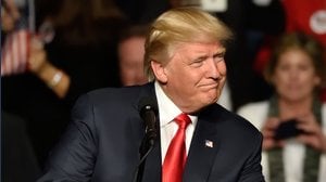 Trump ha guadagnato $1,2 miliardi dalle criptovalute in un solo anno. Ha triplicato il suo patrimonio
