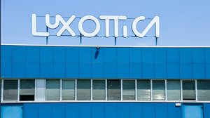 EssilorLuxottica acquista GrandVision per €7,2 miliardi