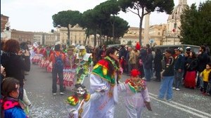 Carnevale 2023: migliori vestiti per bambini e adulti