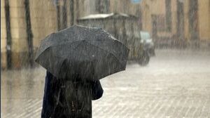 Allerta meteo nel week end, tornano freddo e pioggia. Corazzon, 3B Meteo: «Neve a bassa quota»