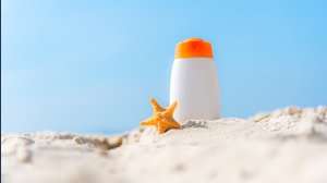 Quanto dura e quando scade una crema solare?