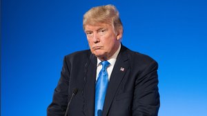 Trump nel raduno a Tulsa tra flop di partecipanti e retorica anti-virus