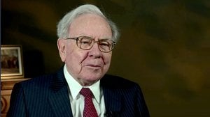 Berkshire Hathaway, vola l'utile della holding di Buffett: +23%