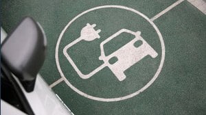 Quasi 500 km di autonomia e meno di €23.000. Arriva l'elettrica che cambia tutto