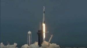 Incubo SpaceX. Un razzo di Elon Musk esplode nei cieli, 450 vite appese a un filo